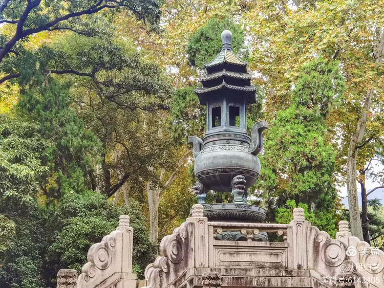 游览钟山风景名胜区